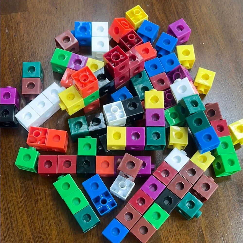 Learning Resources Snap Cubes - Picture 1 of 4